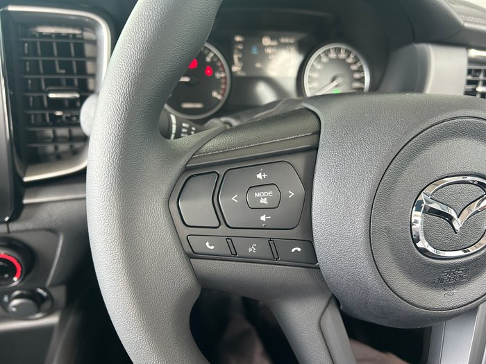 2025 Mazda BT-50 XS