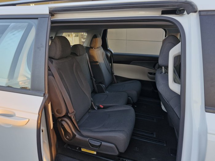 2022 KIA CARNIVAL 2022 KIA CARNIVAL S 8 SP AUTOMATIC 4D WAGON DT4  White
