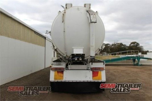 2000 Barker Wet and Dry Vacuum Super Sucker