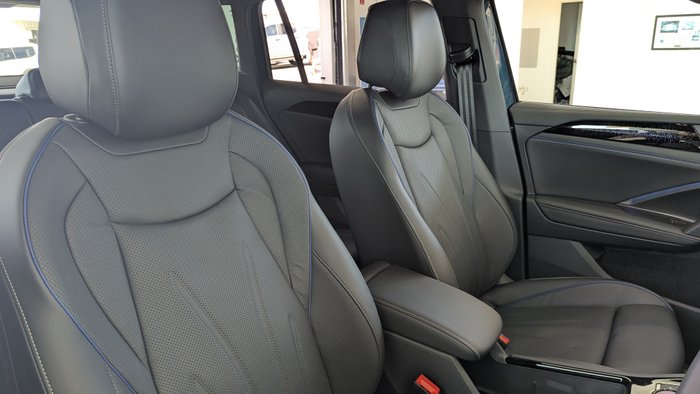 2025 VOLKSWAGEN Tiguan R-LINE