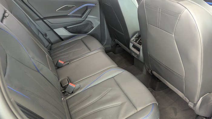 2025 VOLKSWAGEN Tiguan R-LINE