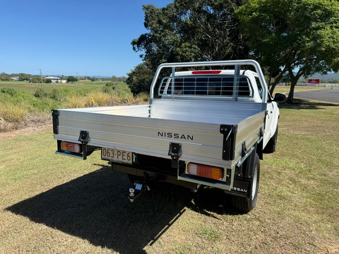 2024 NISSAN NP300 NAVARA SL