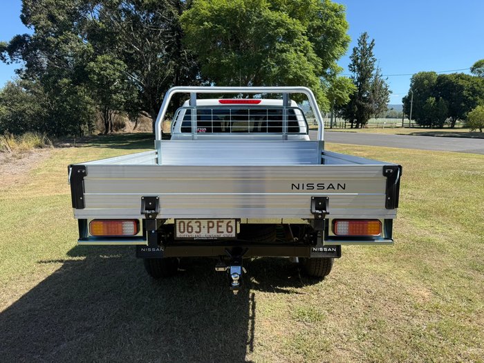 2024 NISSAN NP300 NAVARA SL
