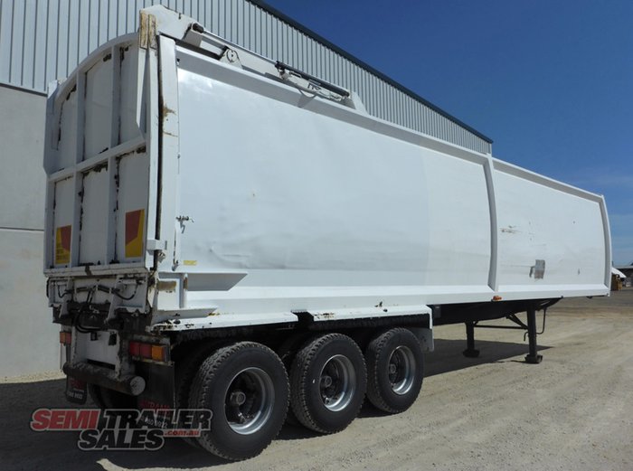 2001 Maxitrans Compactor Trailer