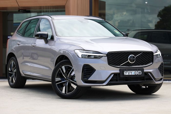 2025 Volvo XC60 Plus T8 Plug-In Hybrid Dark