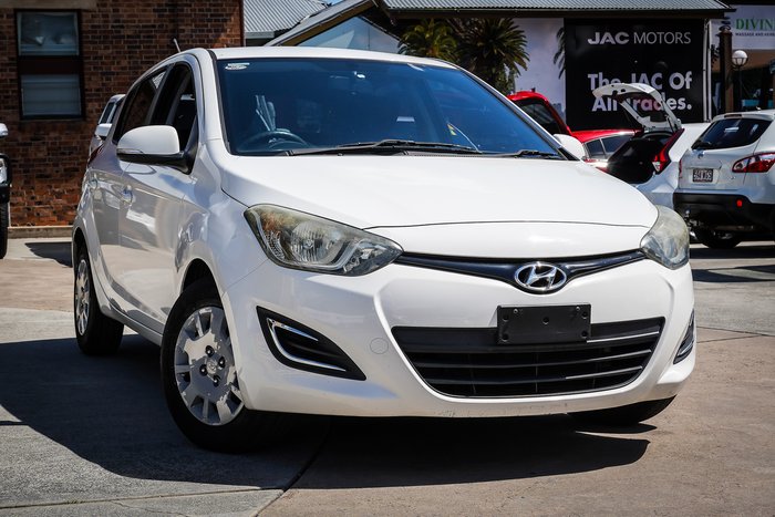 2015 HYUNDAI i20