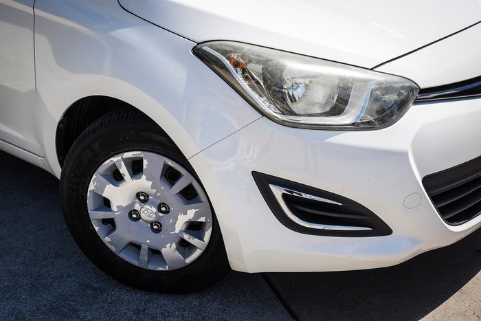 2015 HYUNDAI i20