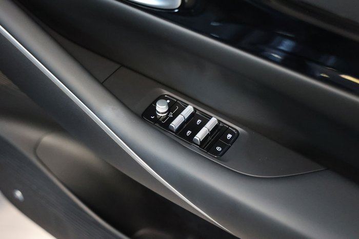 2026 Geely Starray Em-i