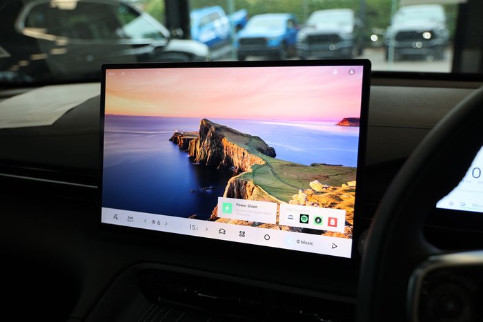 2026 Geely Starray Em-i