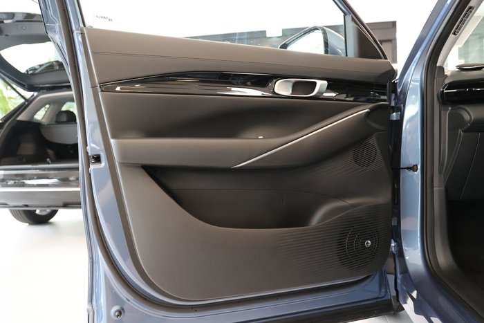 2026 Geely Starray Em-i