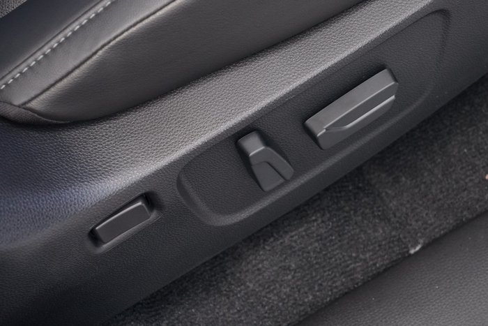 2026 Isuzu MU-X X-TERRAIN