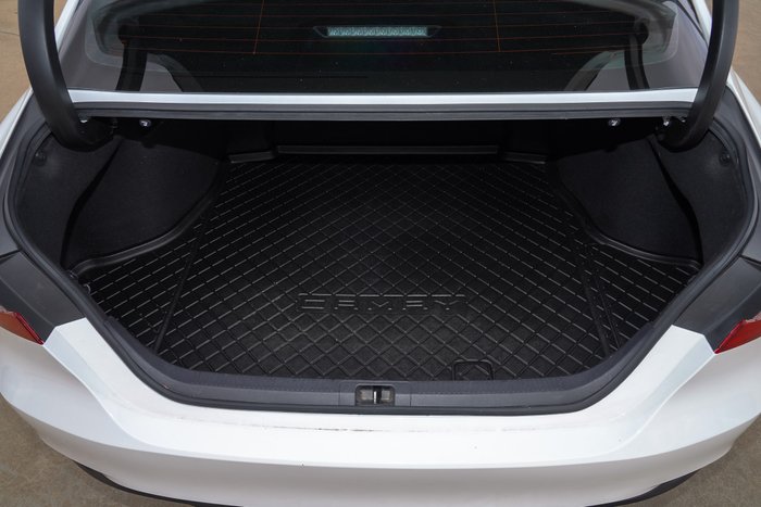 2020 Toyota Camry Ascent Sport