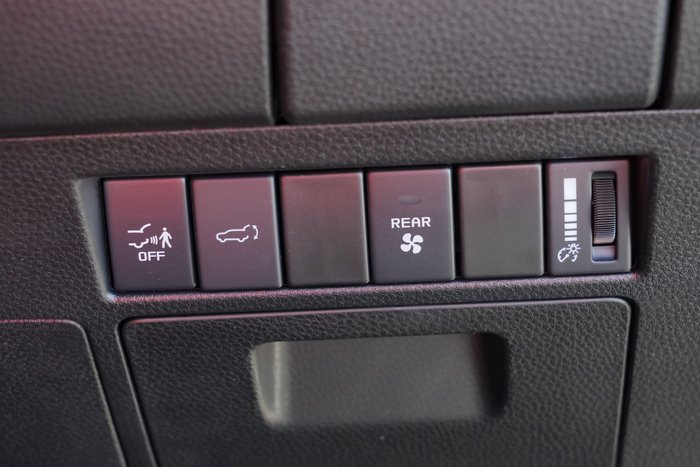 2026 Isuzu MU-X LS-T