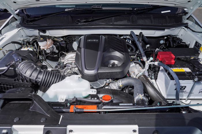 2026 Isuzu MU-X LS-T