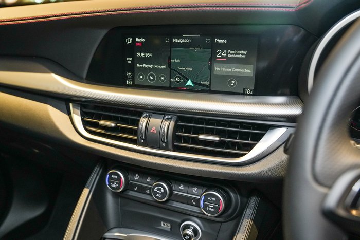 2025 Alfa Romeo Stelvio Tributo Italiano