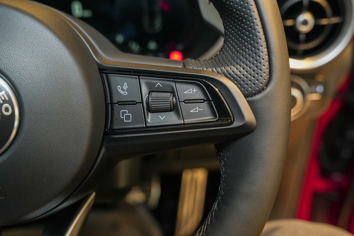 2025 Alfa Romeo Stelvio Tributo Italiano