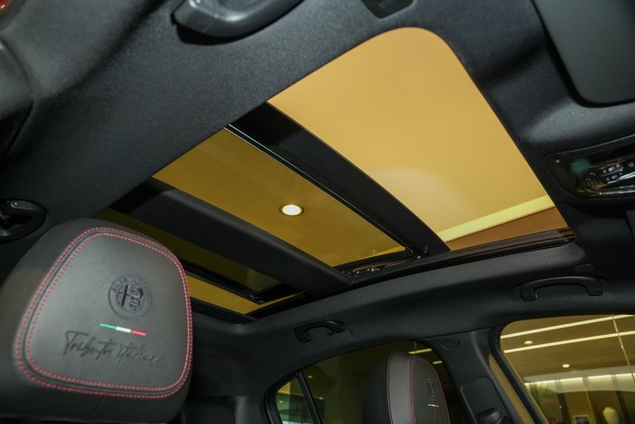 2025 Alfa Romeo Stelvio Tributo Italiano