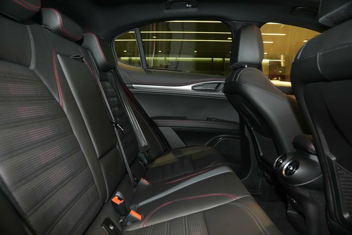 2025 Alfa Romeo Stelvio Tributo Italiano