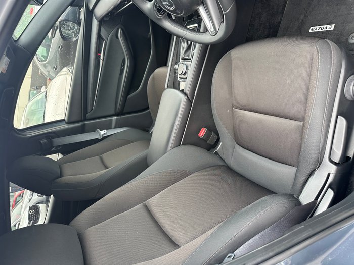 2023 Mazda 3 G20 Evolve