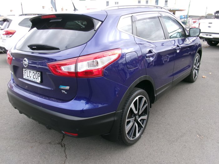 2015 NISSAN QASHQAI TL