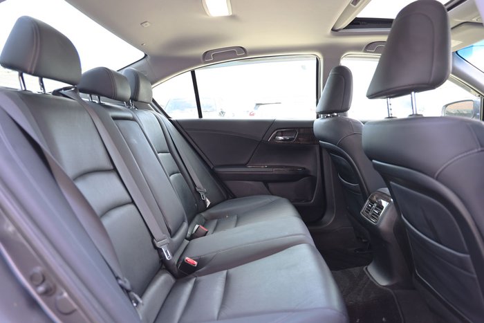 2013 HONDA ACCORD VTi-L