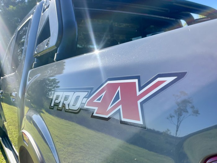 2025 NISSAN NP300 NAVARA PRO-4X