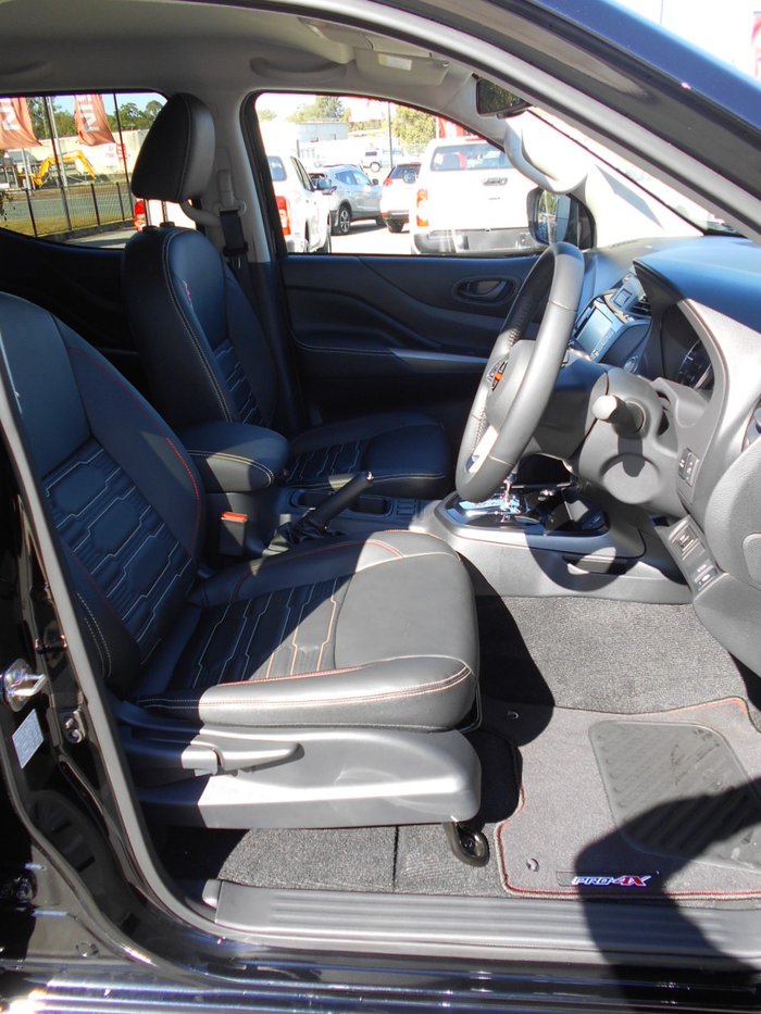 2025 Nissan Navara PRO-4X