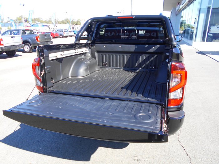 2025 Nissan Navara PRO-4X