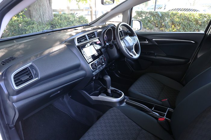 2017 Honda Jazz VTi