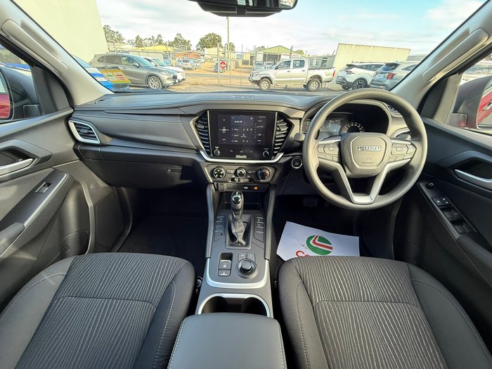 2025 Isuzu MU-X LS-M