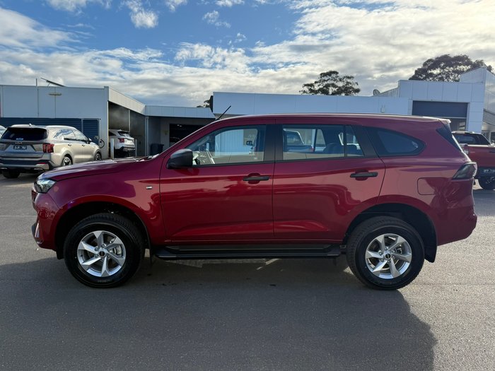 2025 Isuzu MU-X LS-M