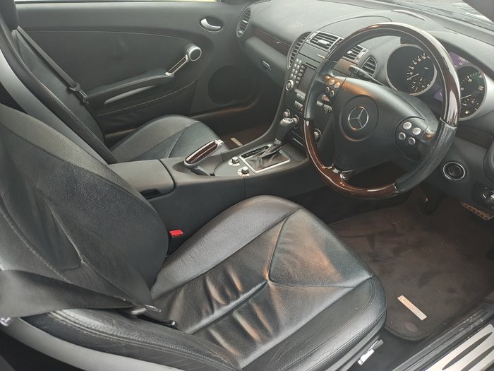 2004 MERCEDES-BENZ SLK 350