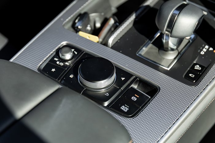 2024 Mazda CX-60 G40e Evolve