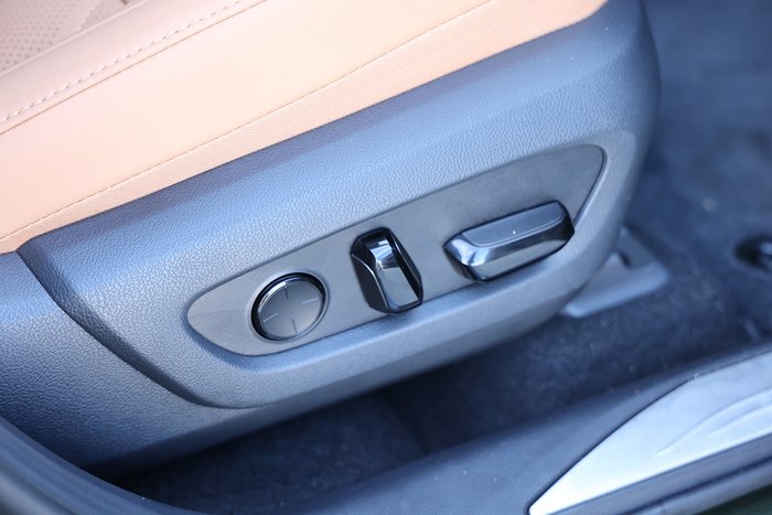 2025 Lexus NX450h+ NX450h+ Luxury 2.5L PHEV Auto CVT Wagon 2M00560 002