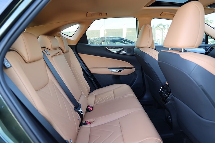 2025 Lexus NX450h+ NX450h+ Luxury 2.5L PHEV Auto CVT Wagon 2M00560 002