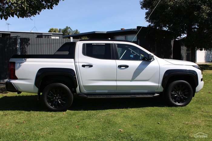 2026 Mitsubishi Triton GSR