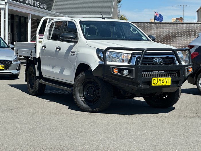 2019 TOYOTA HILUX