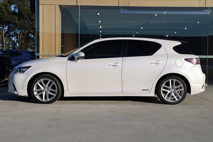 2017 Lexus CT 200h. HYBRID CT200h Special Edition 1.8L Hybrid CVT Hatch 2N93650 001