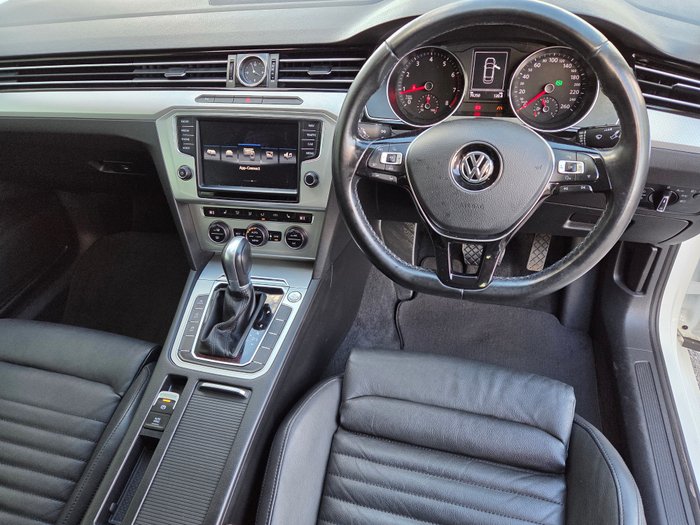 2016 Volkswagen Passat 132TSI Comfortline B8 MY17 WHITE