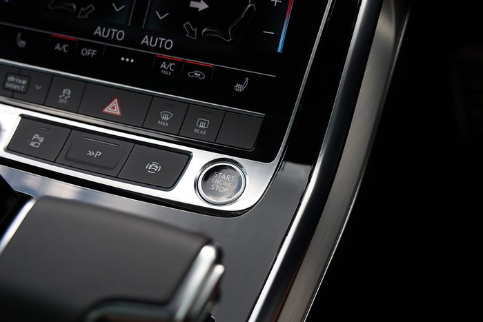 2023 Audi Q7 50 TDI S line