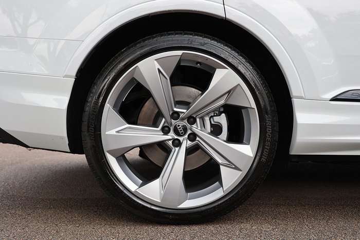 2023 Audi Q7 50 TDI S line