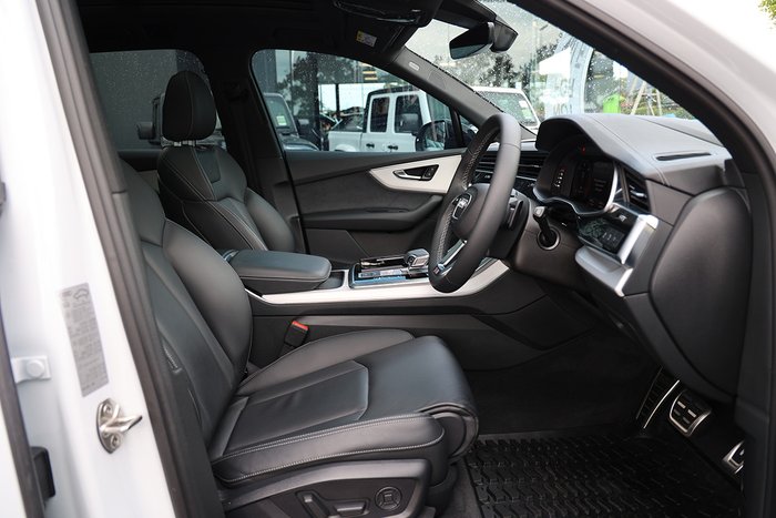 2023 Audi Q7 50 TDI S line