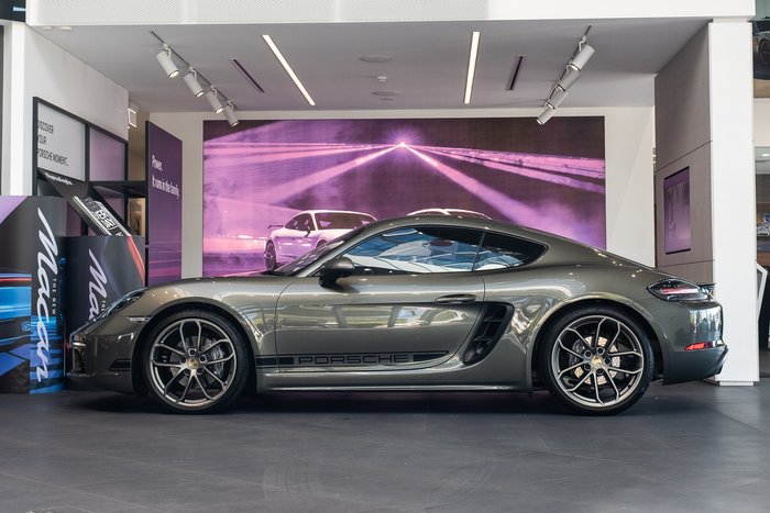 2024 Porsche 718 Cayman Style Edition