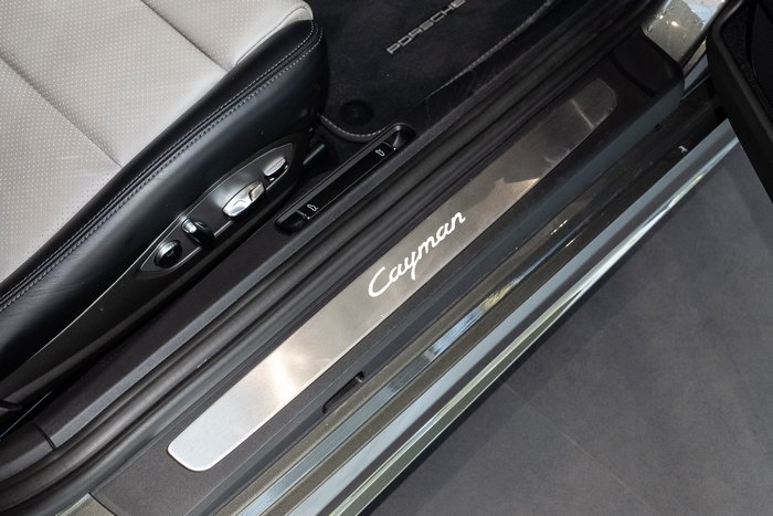 2024 Porsche 718 Cayman Style Edition