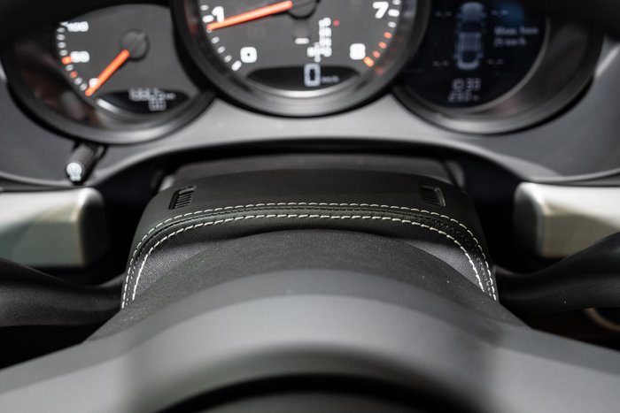 2024 Porsche 718 Cayman Style Edition