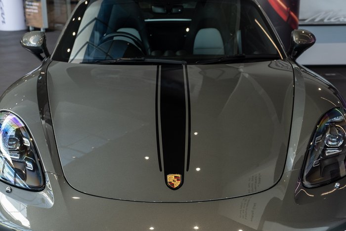 2024 Porsche 718 Cayman Style Edition