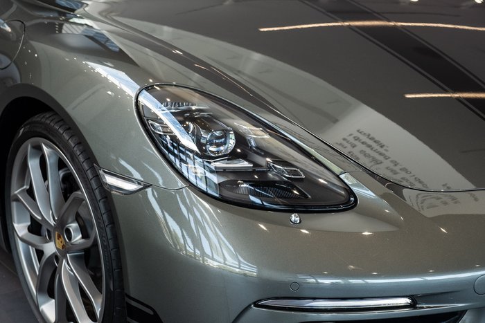 2024 Porsche 718 Cayman Style Edition