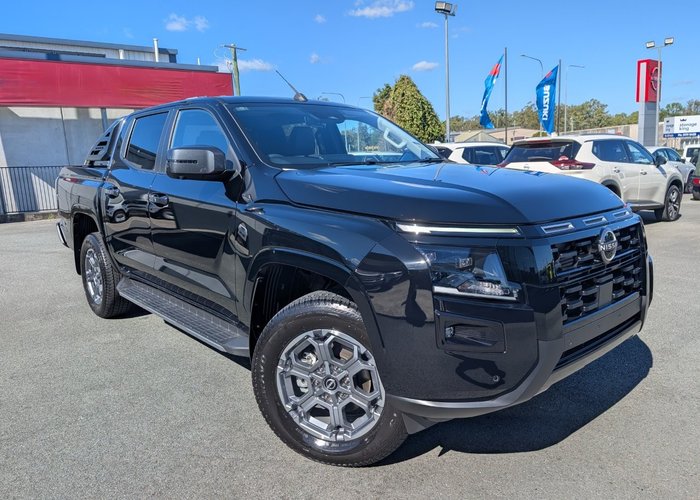 2025 NISSAN NAVARA ST-X