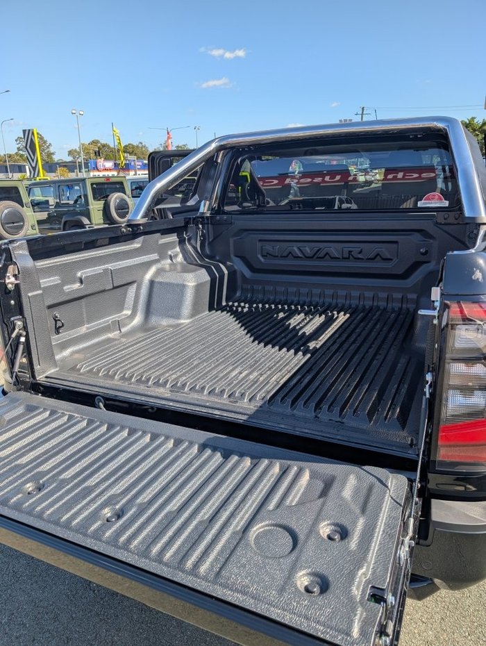 2025 NISSAN NAVARA ST-X