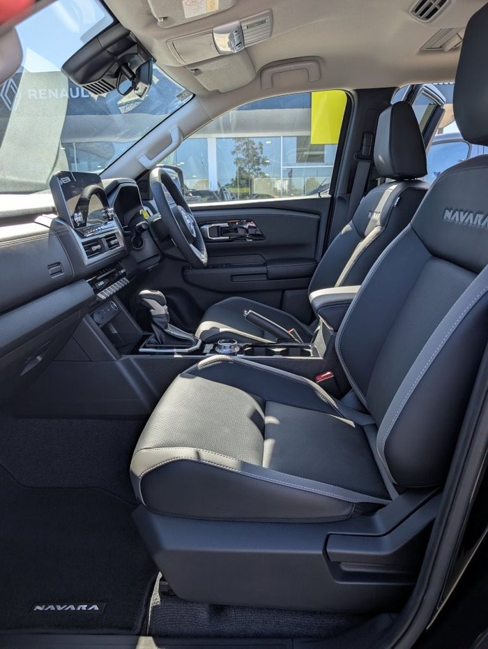 2025 NISSAN NAVARA ST-X